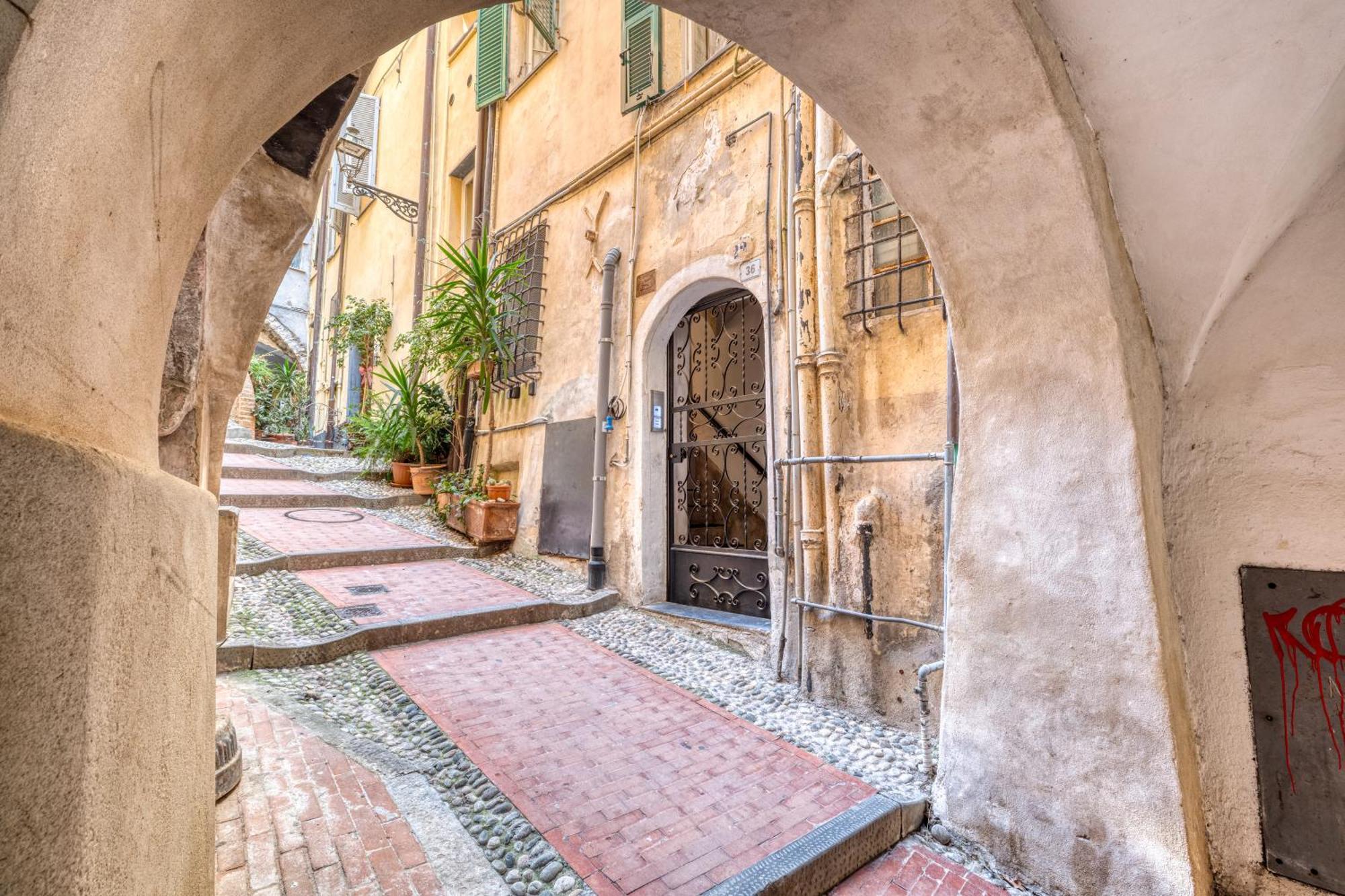 Mini Accommodation In Sanremo Liguria Exterior foto